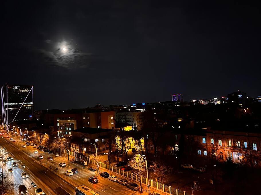 Ferienwohnung City View Studio In The Heart Of Bukarest Exterior foto